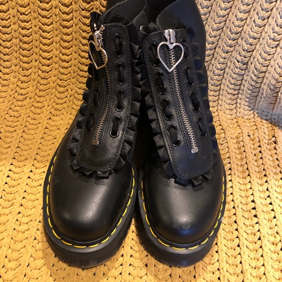Lazy Oaf x Dr.Martens Jungle Boot - Picture 2 of 8